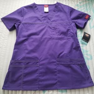 NWT Dickies Scrub Top, XS